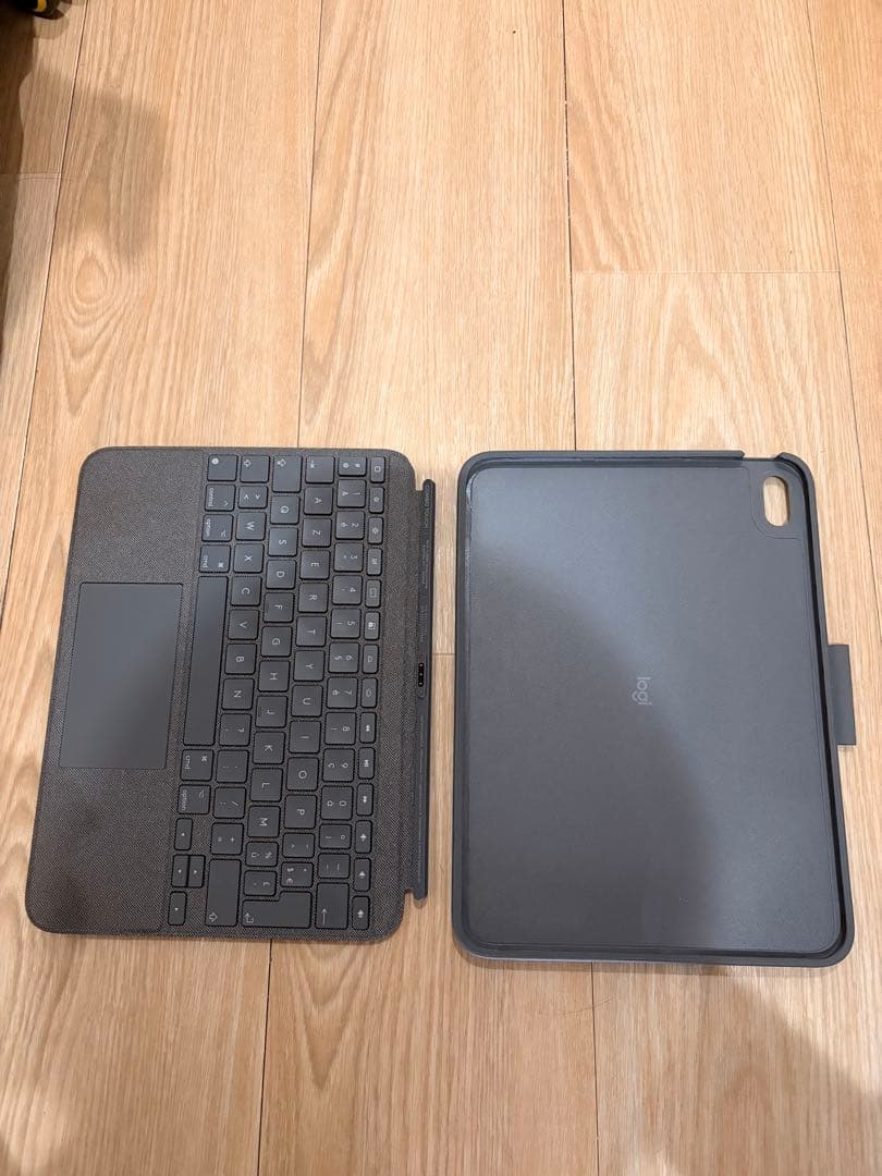 iPad 第10世代 64GB ブルー ＋ Logicoolキーボードケース