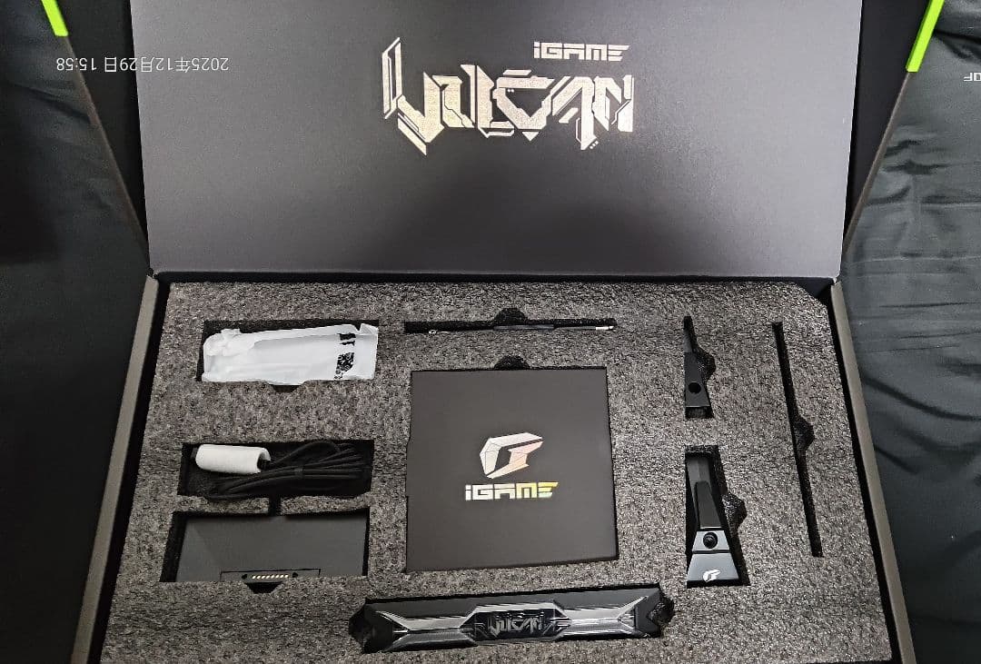 グラフィックボード・グラボ・ビデオカード GeForce RTX 5090 dv2 IGAME vulcan