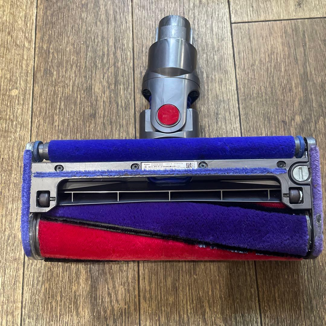 Dyson V8スティッククリーナー 本体とノズルパーツ各種