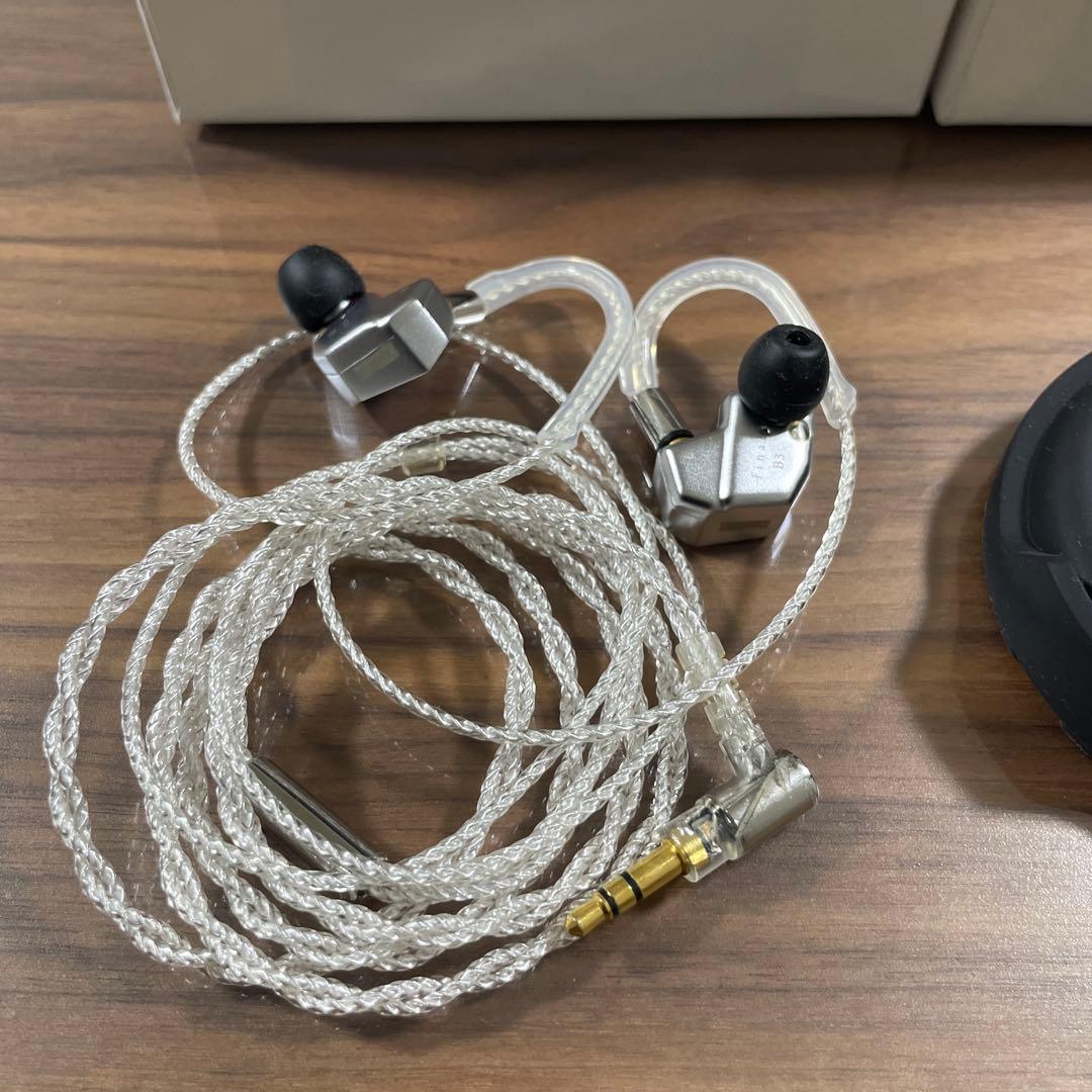 【希少】final B3 有線イヤホン