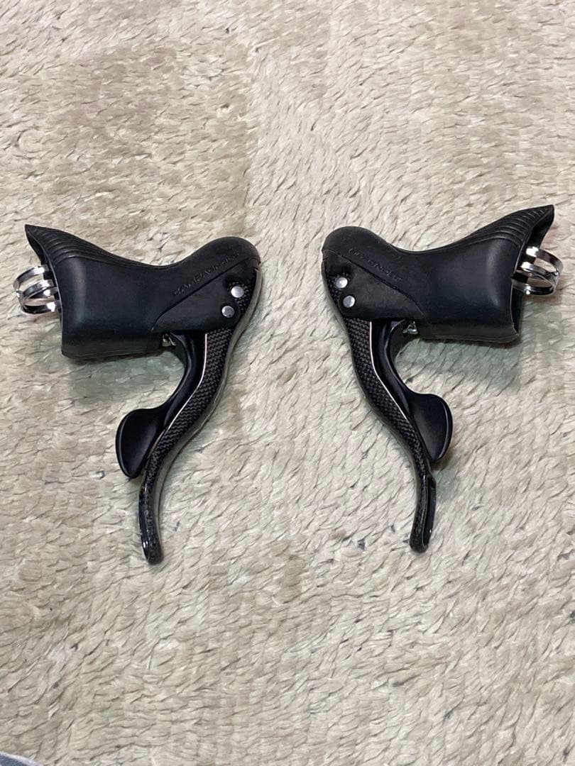 カーボン カンパニョーロ エルゴパワーです。 ケンタウル 10s 10速