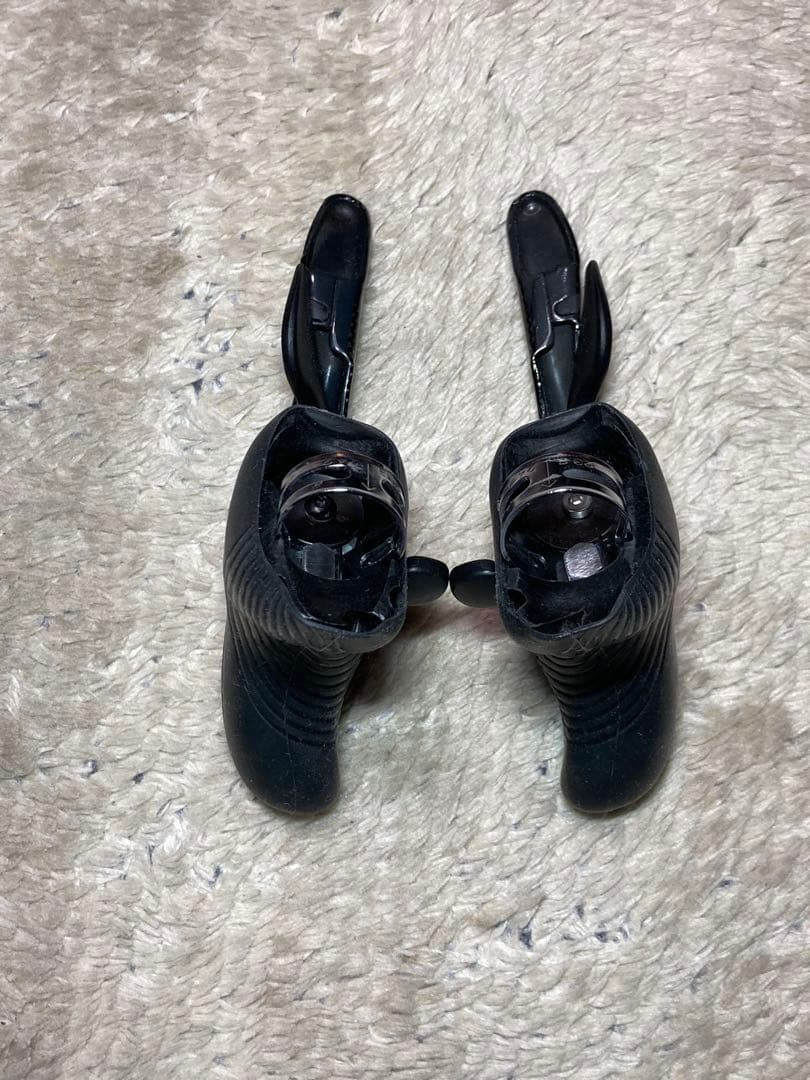 カーボン カンパニョーロ エルゴパワーです。 ケンタウル 10s 10速