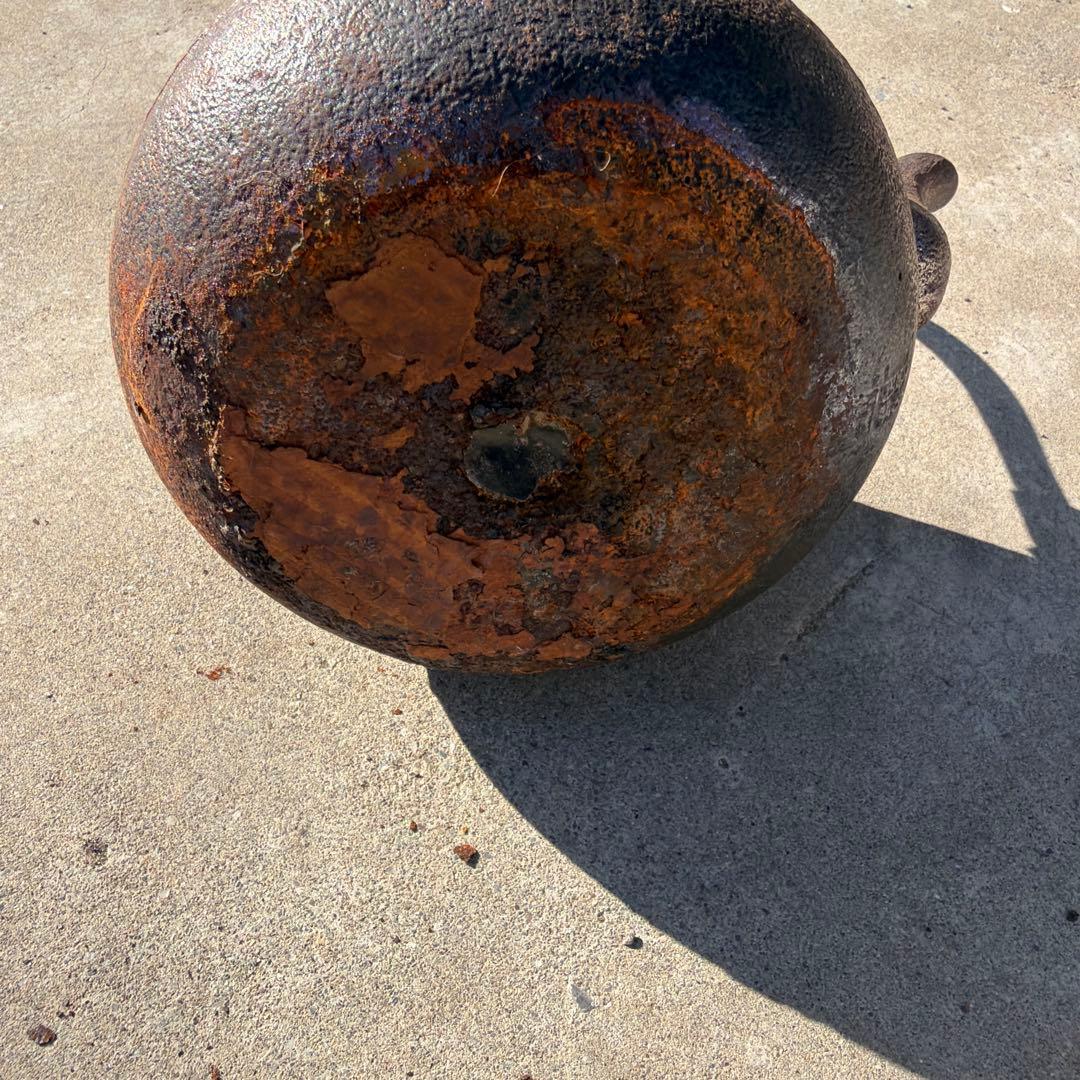 南部盛岡　鉄瓶　桜花紋鉄瓶