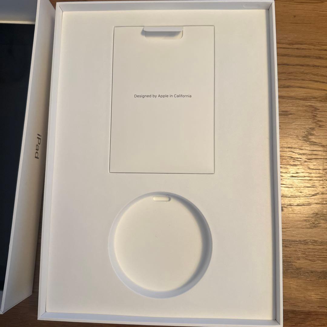 Apple iPad 32G 第6世代本体 箱 取扱説明書付き wi-fi