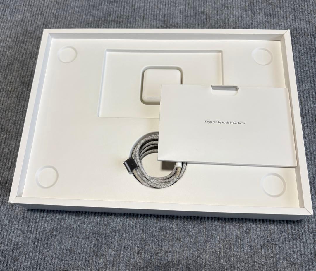 MacBook Air M2 13インチ 512GBスペースグレー