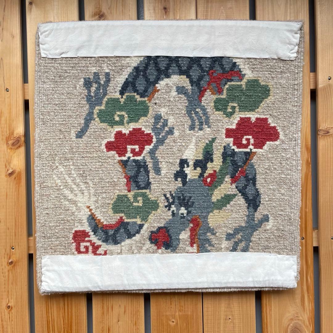 チベタンラグ　チェアマット　ドラゴン