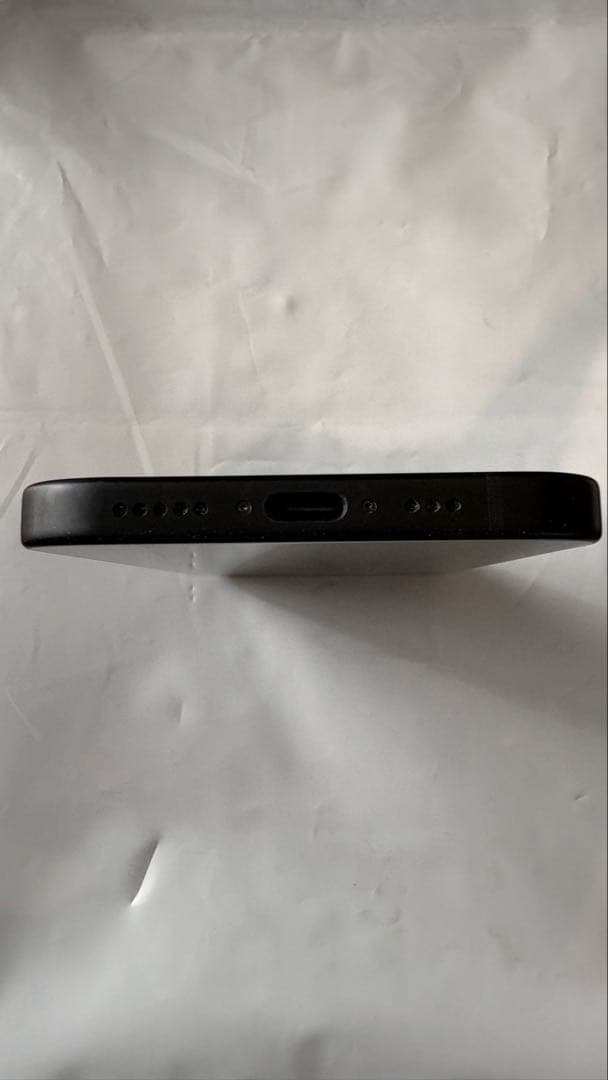 iPhone15 128GB ブラック SIMフリー 電池93% 箱付 小傷