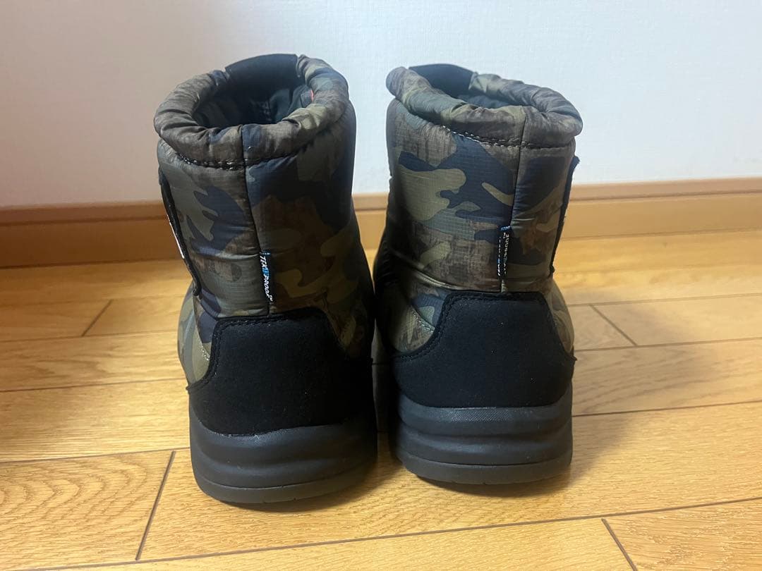 ノースフェイス　ヌプシブーティ　WP Logo Short SE NF52271