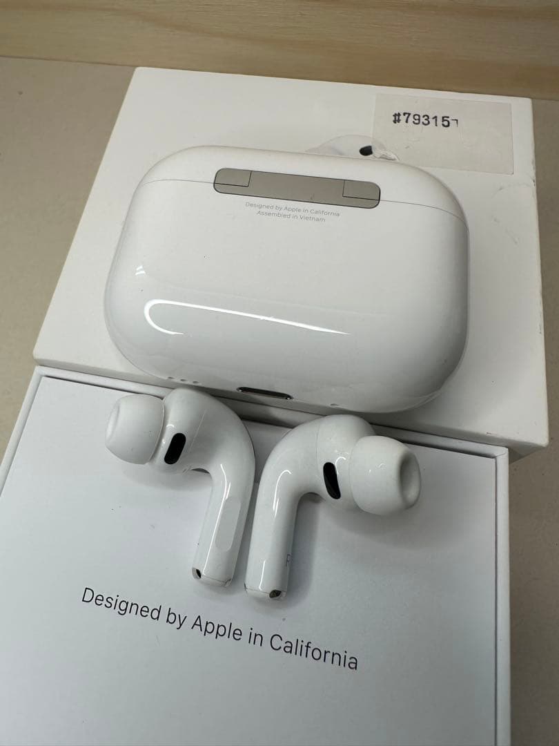 【美品】AirPods Pro 3 MFHP4J/A DHRWJ