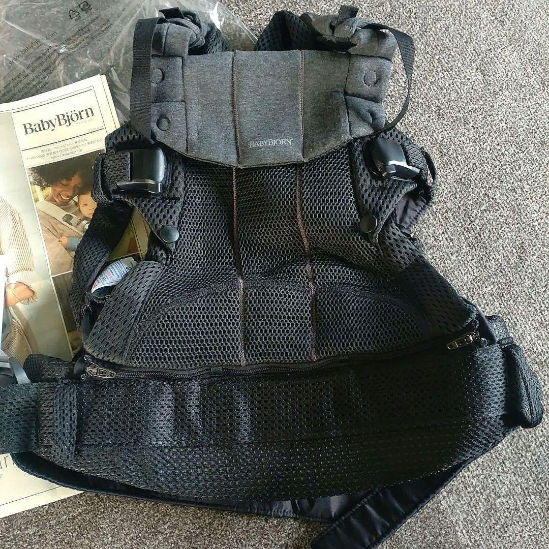 BabyBjörn HARMONY ベビービョルン　ハーモニー　ブラック