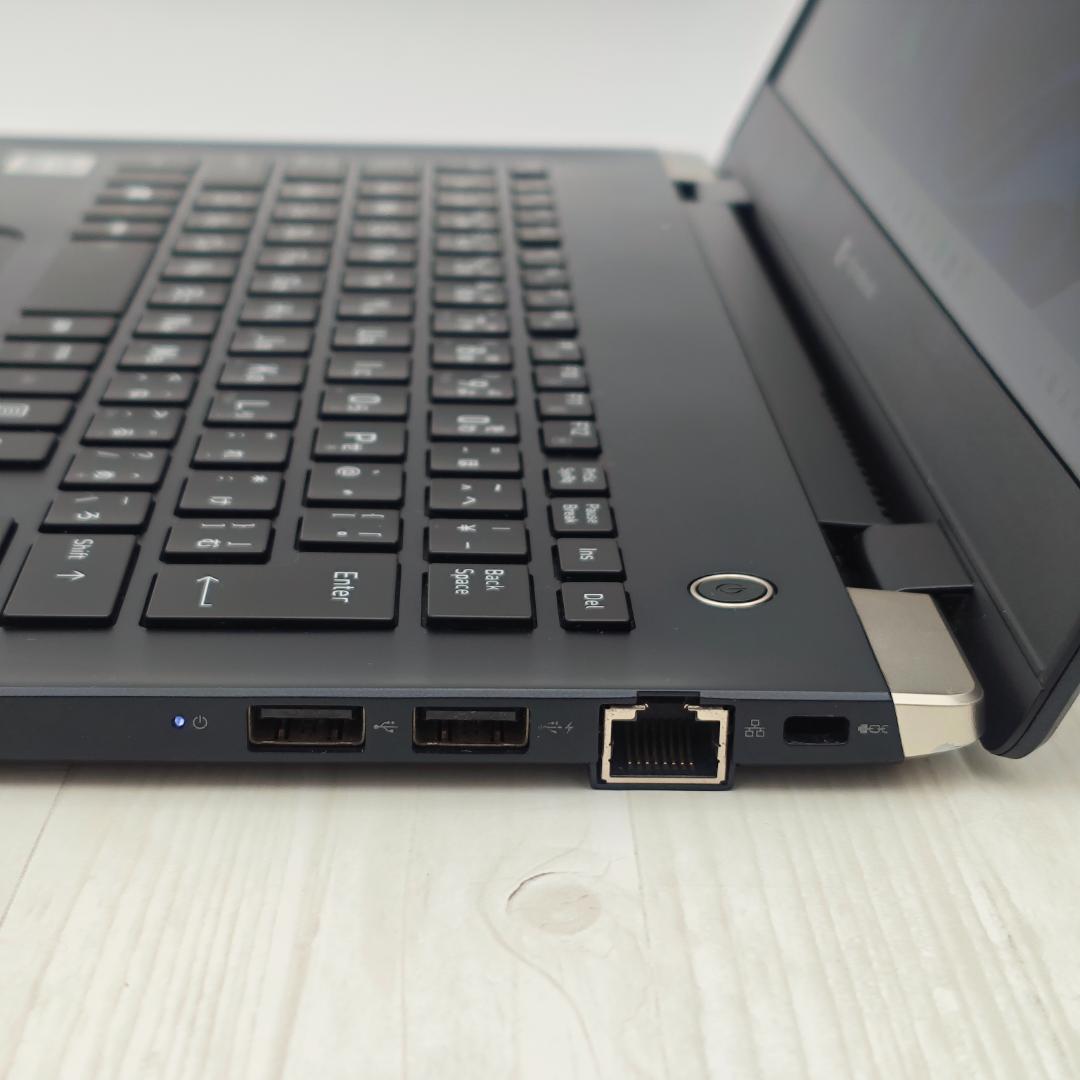 新品マウス付☆ dynabook G83/FS 16/256GB 第10世代⑩