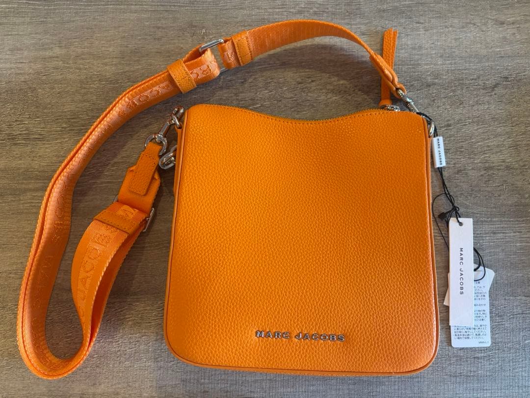 【新品未使用】MARC JACOBS オレンジ ショルダーバッグ