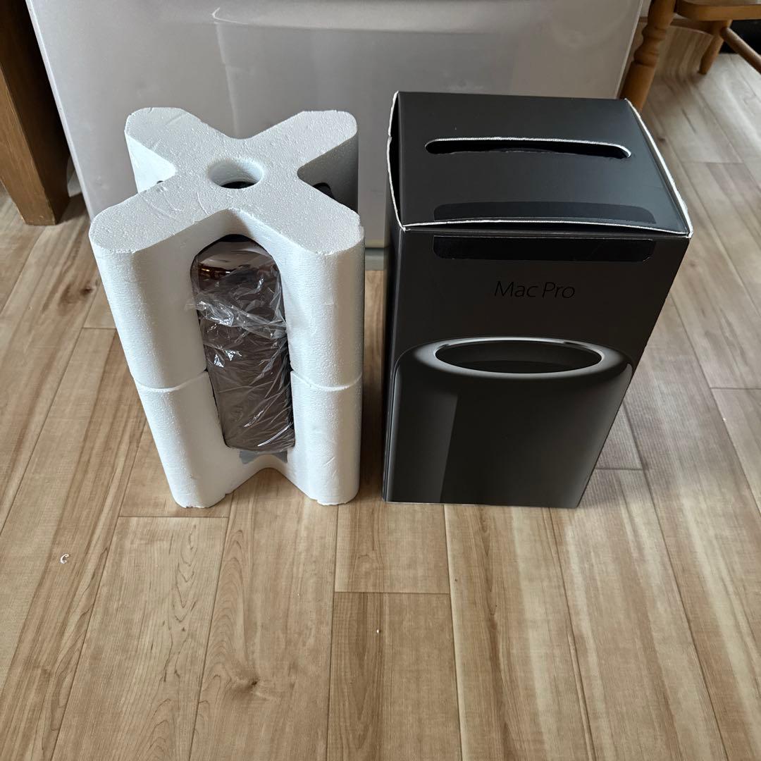 Mac Pro 2013 10コア メモリ32GB 元箱有り