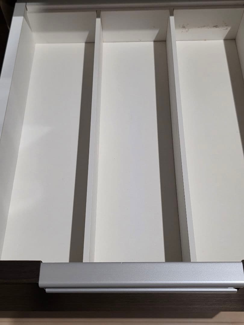 ①ニトリ　キッチンボード　食器棚