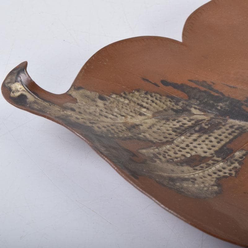 高岡銅器　西村義光作　鋳銅　葉形　盆　共箱　V　8542