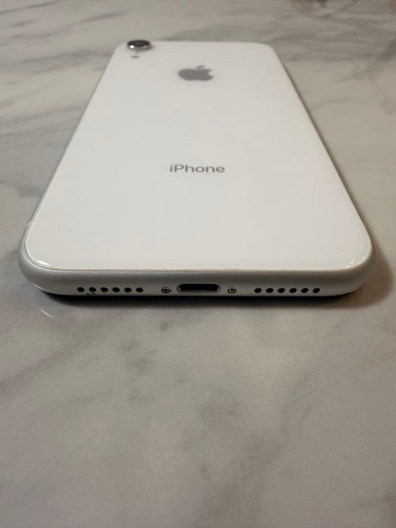 iPhone XR 128GB ホワイト SIMロックなし バッテリー86%