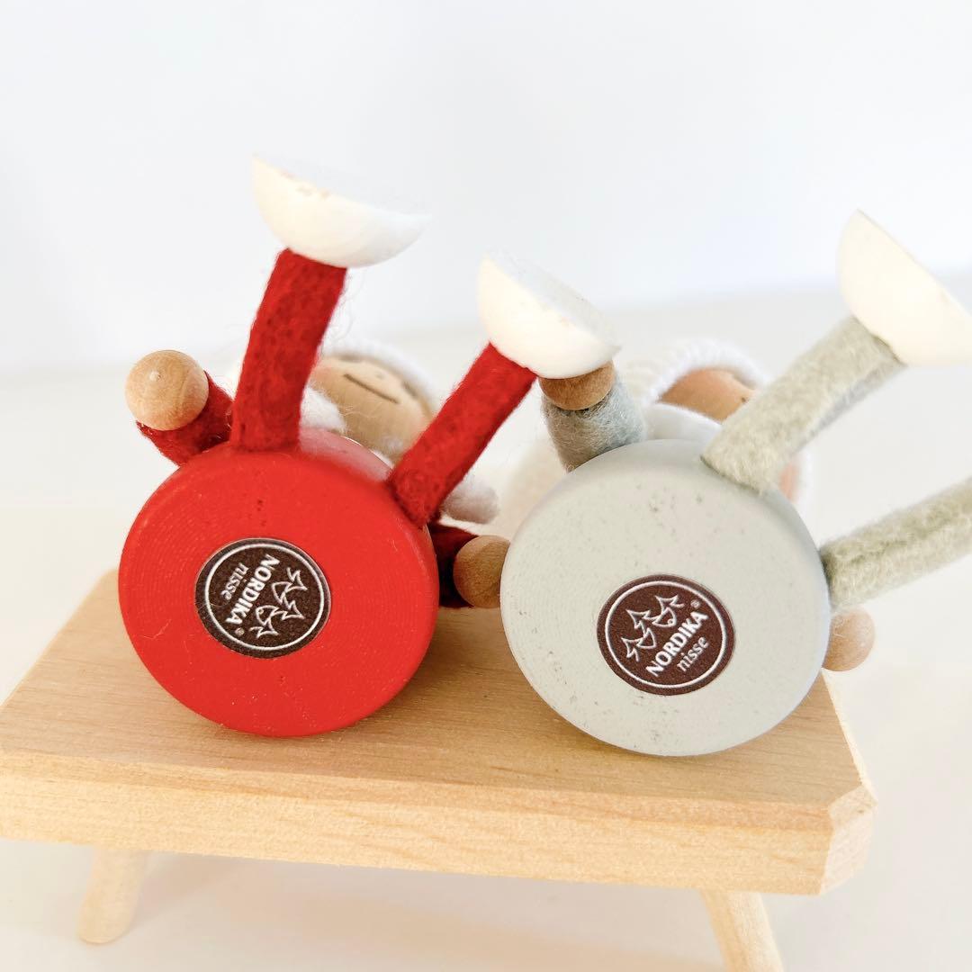 ノルディカニッセ ぺたんこ座りの男の子&女の子 スツール付き