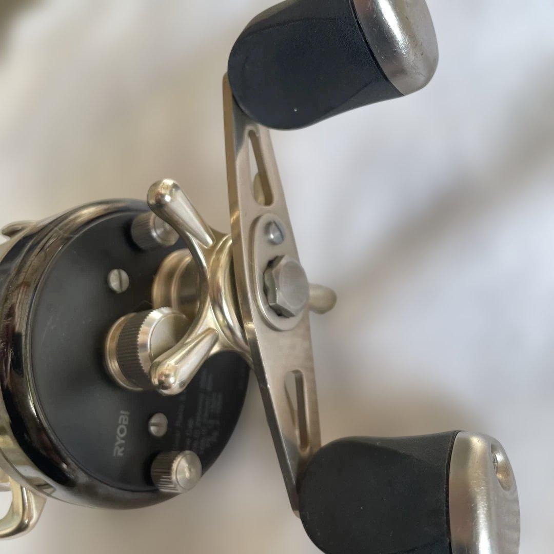 リール RYOBI VARIUS F300