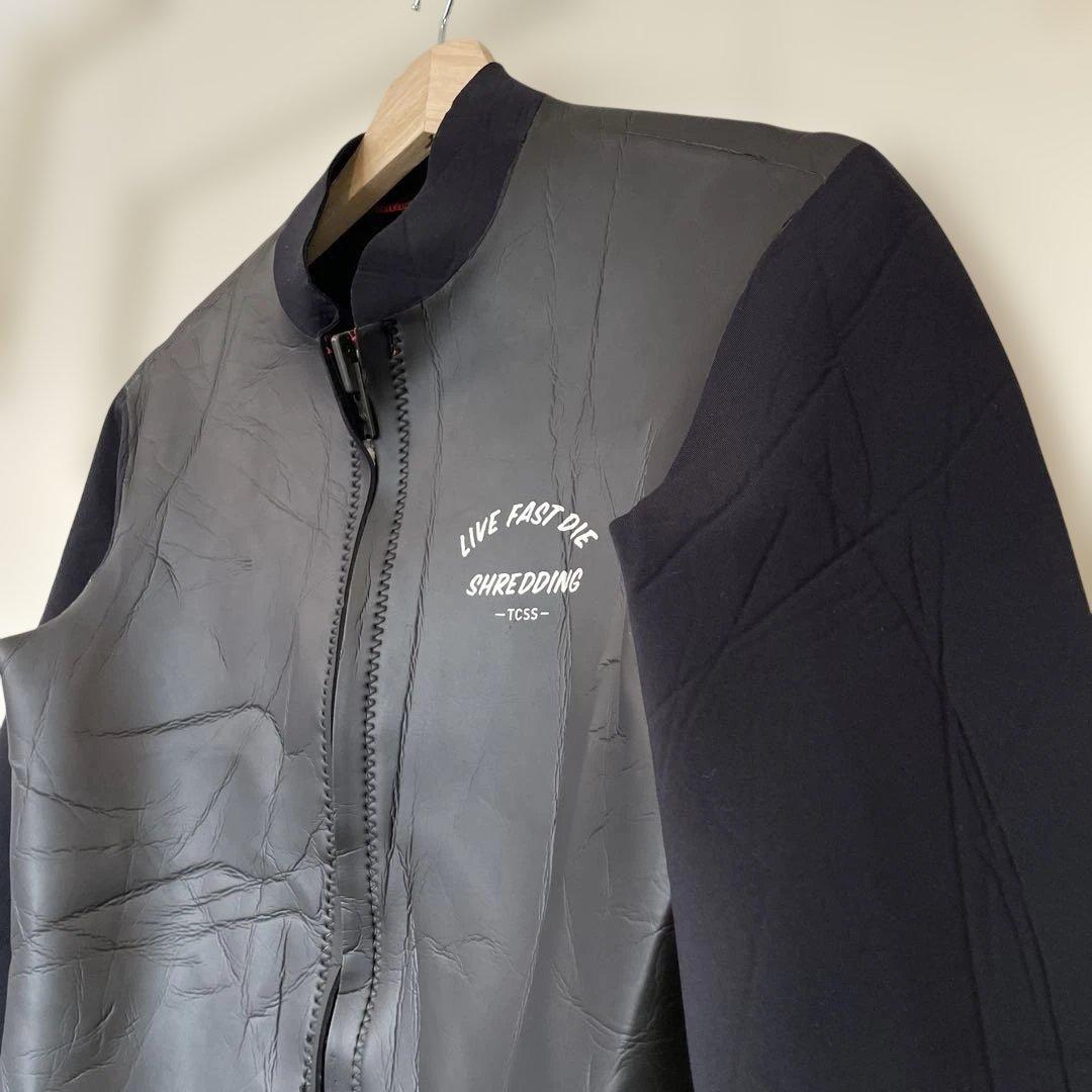 TCSS タッパー フロントジッパー ブラック M