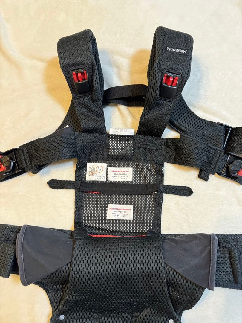 超美品✴︎BABYBJÖRN ベビージョルン 抱っこ紐 ワンカイエア　ブラック
