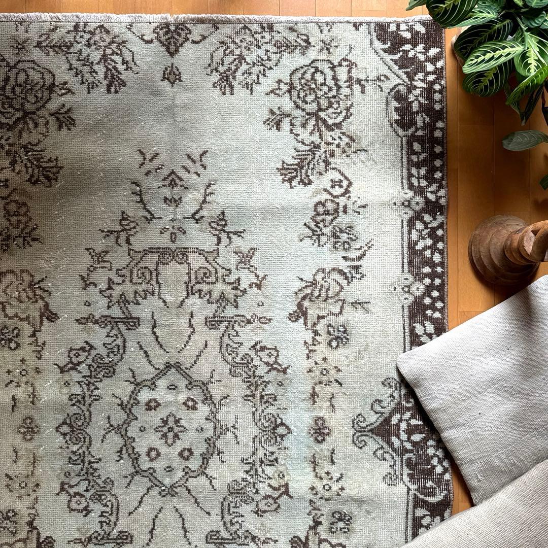 専用　113×169.5淡いグリーン　メダリオン　トルコヴィンテージラグ