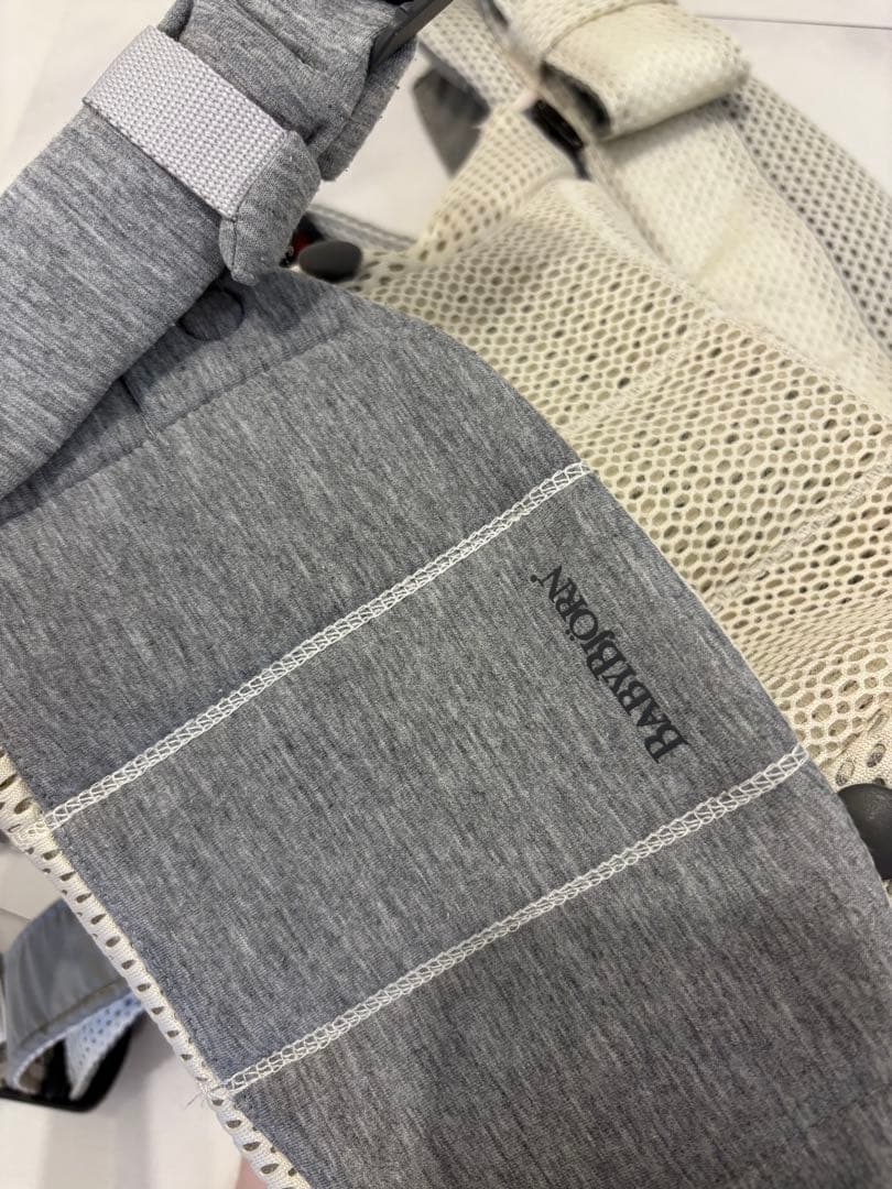 ベビービョルン　HARMONY クリーム