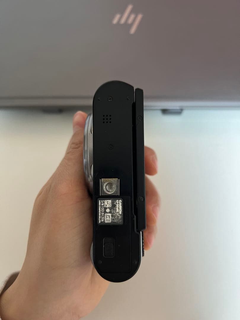 EXILIM コンパクトデジタルカメラ