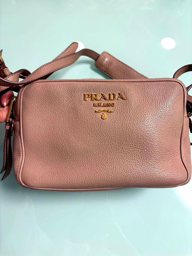 プラダ PRADA 斜めがけショルダーバッグ レザー　ベージュ　ゴールド