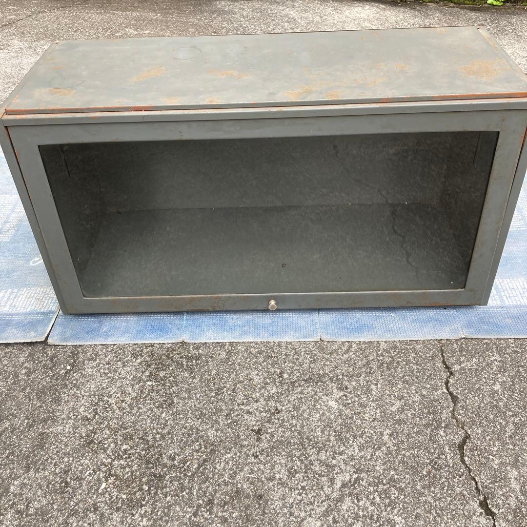 ペコ　米軍　キャビネット