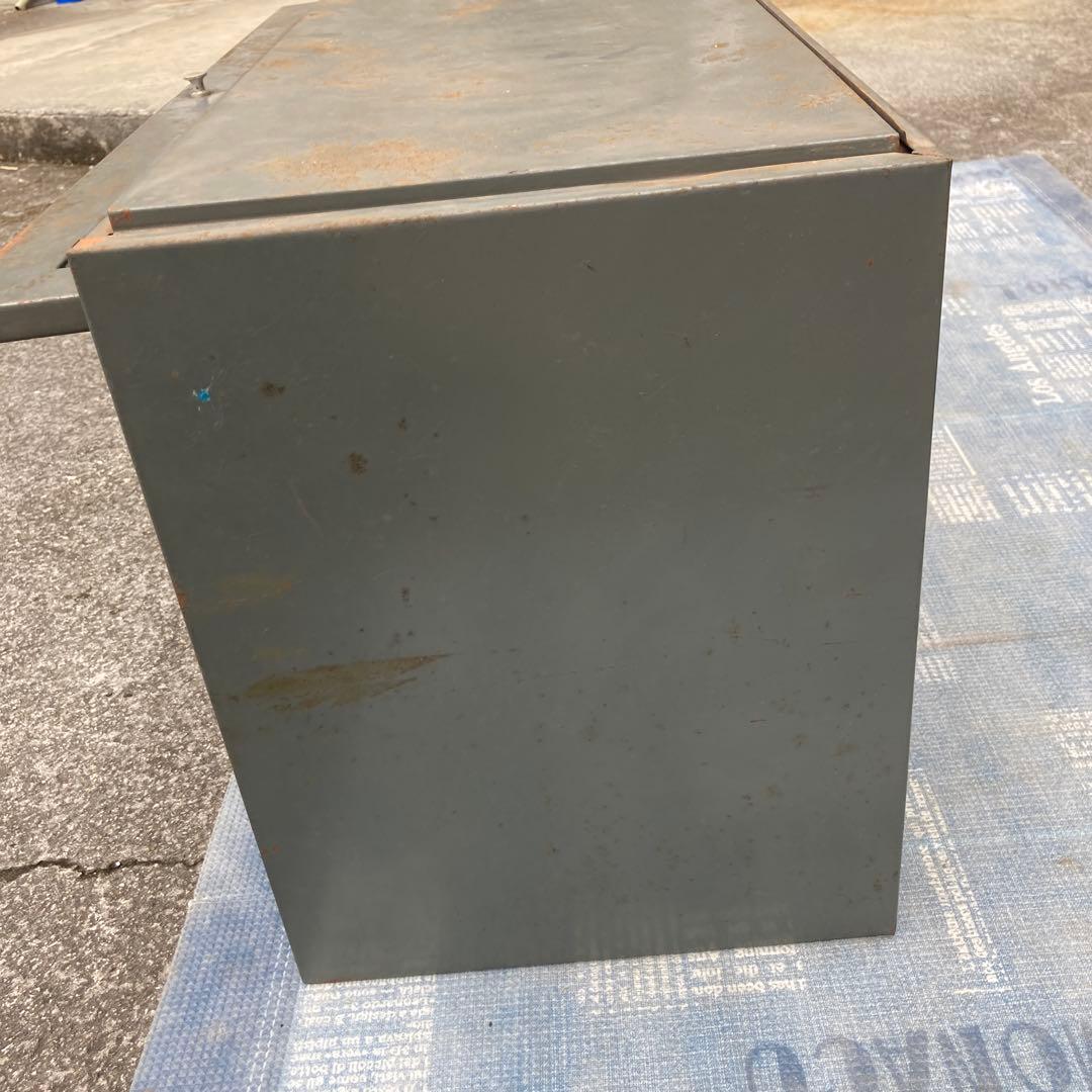 ペコ　米軍　キャビネット