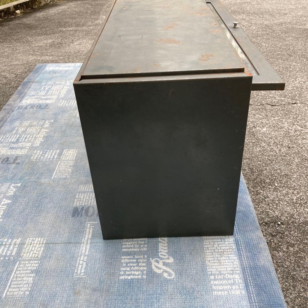 ペコ　米軍　キャビネット