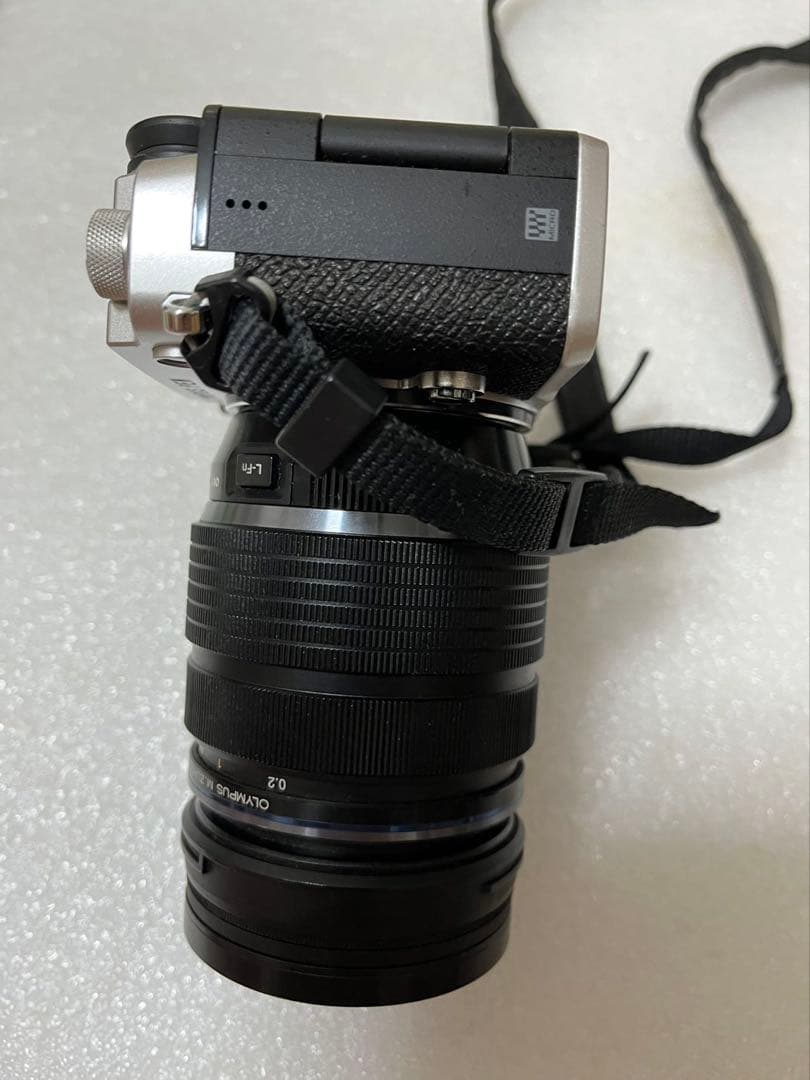 OLYMPUS PEN-F シルバー 12-40mmレンズ付き動作未確認です