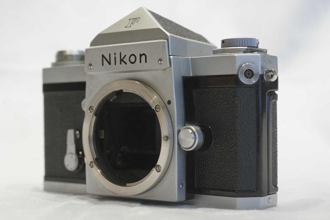 Nikon F 一眼レフカメラ