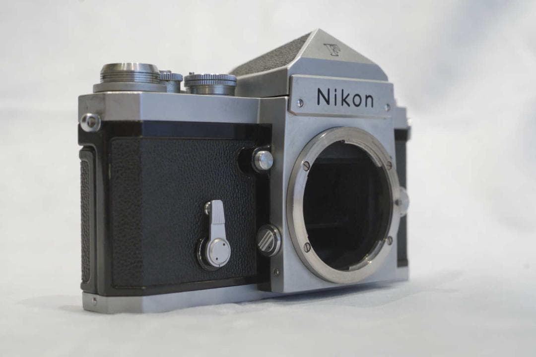 Nikon F 一眼レフカメラ