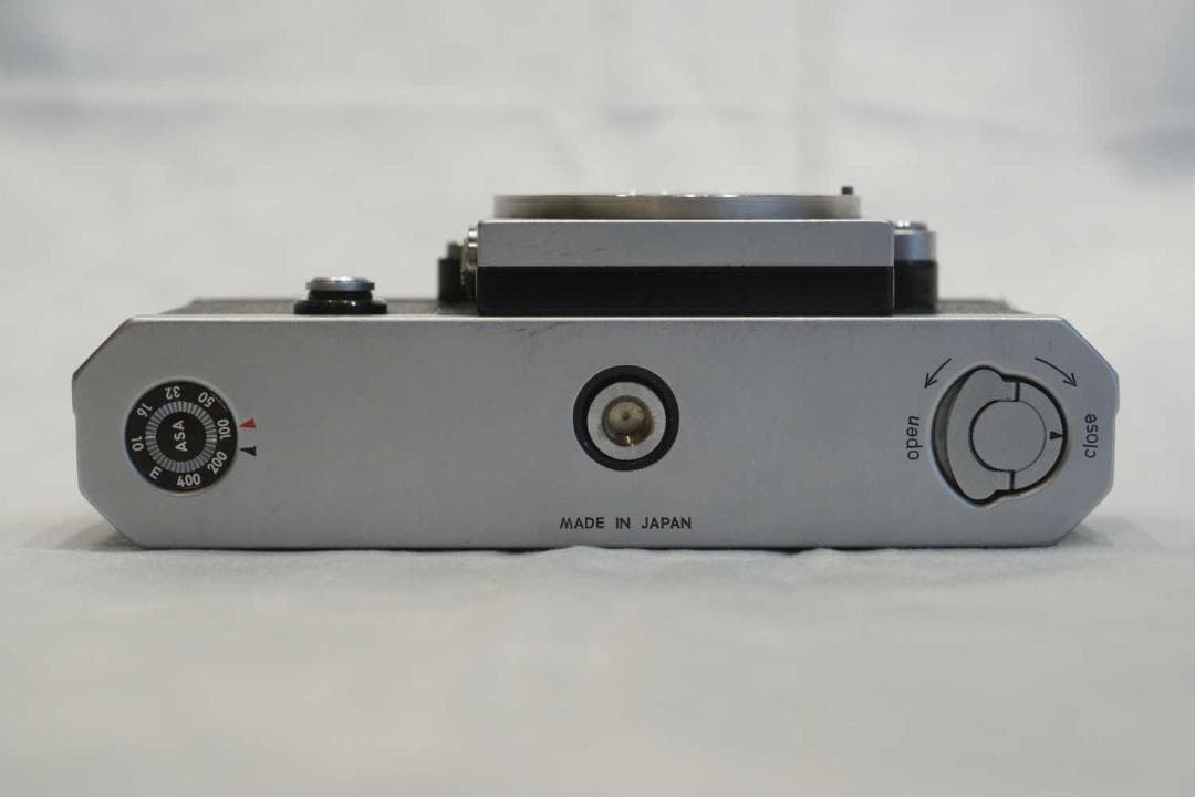 Nikon F 一眼レフカメラ