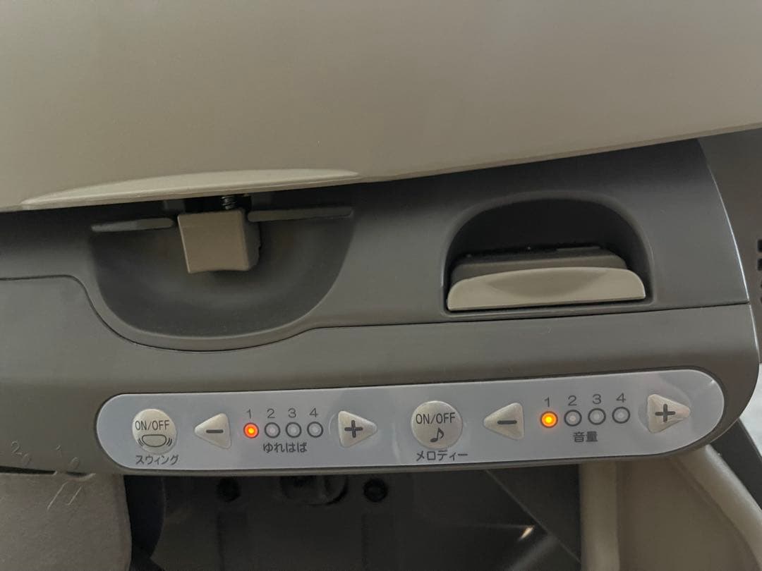 【美品✨】combi ネムリラ　オートスウィング　ハイローチェア　電動　コンビ