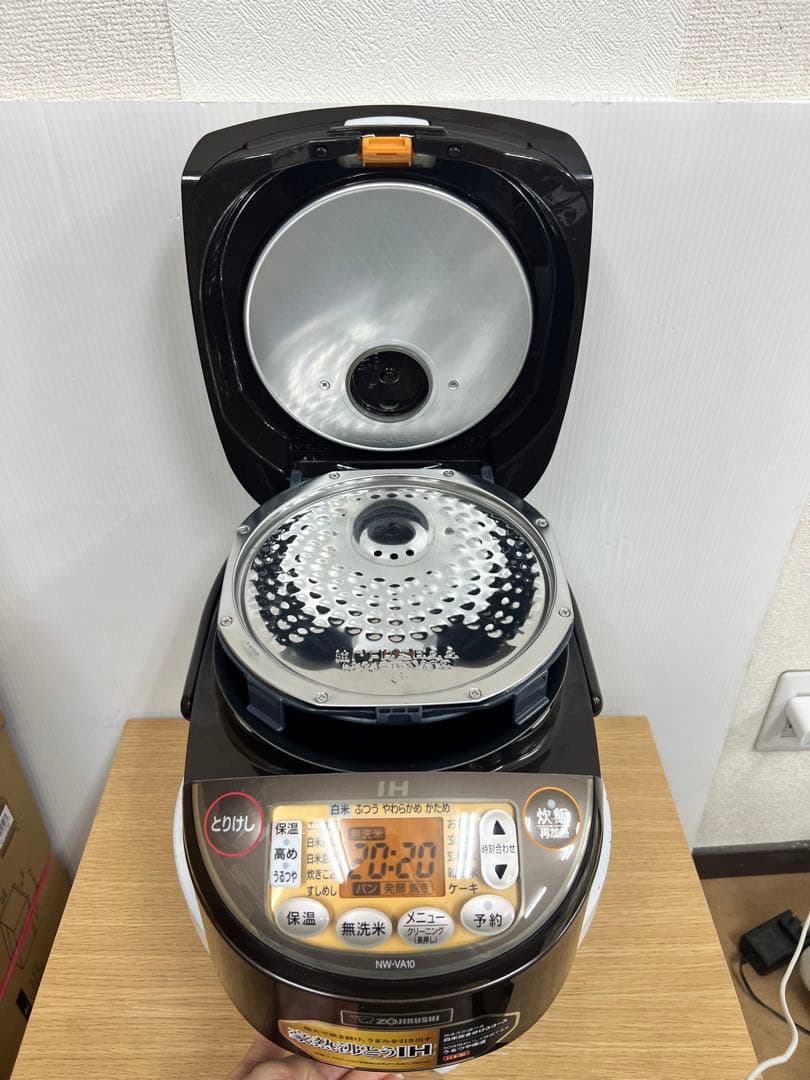 象印 IH炊飯ジャー NW-VA10 5.5合 ブラウン 2019年製