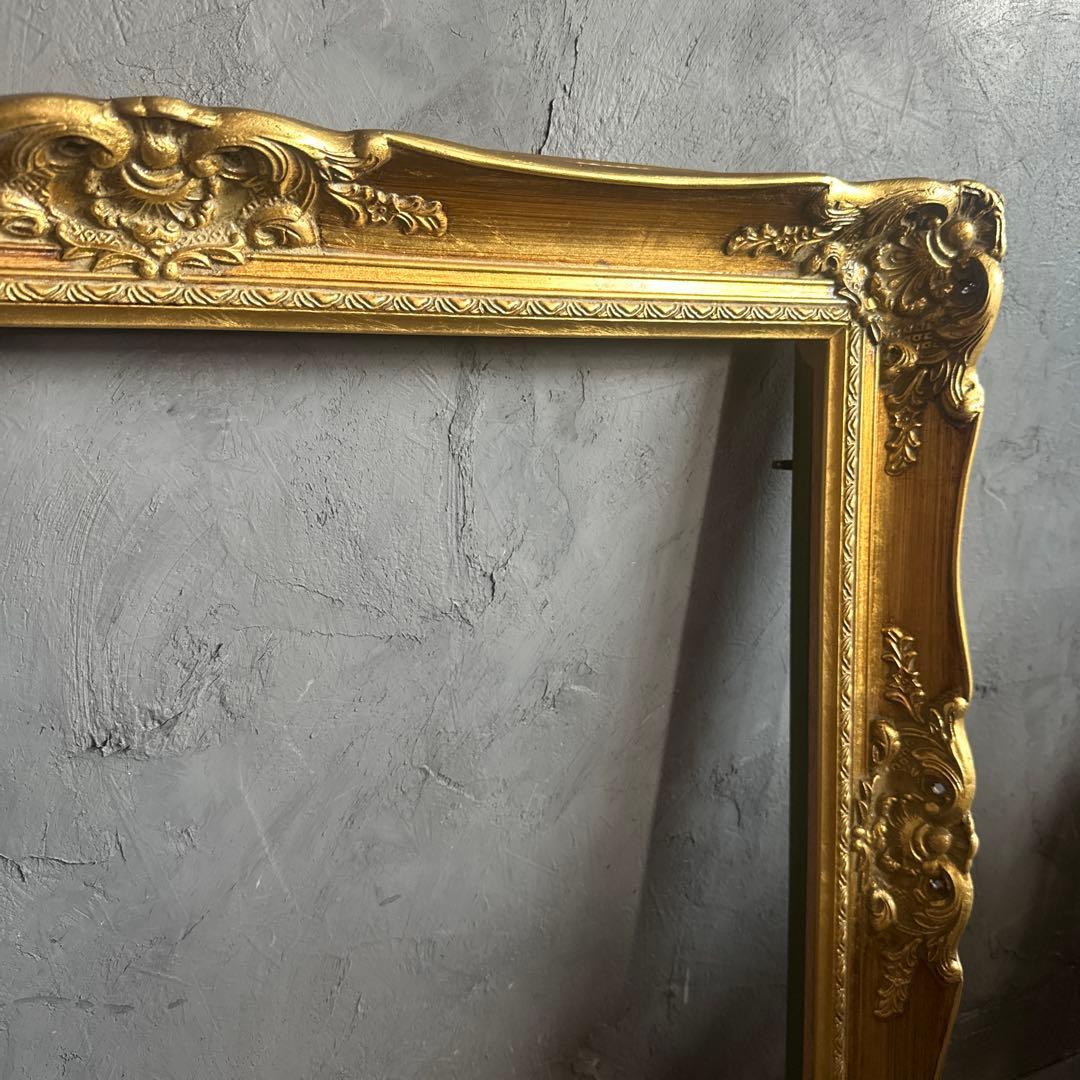 瞬間的お値下げ‼️ゴールド アンティークフレーム 大きめ‼️ディスプレイなどに❣️
