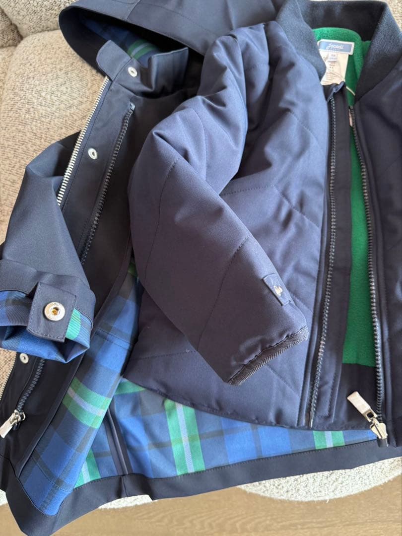 新品タグ付け　Jacadi 25秋冬新作 ジャカディ3wayウィンドブレーカー