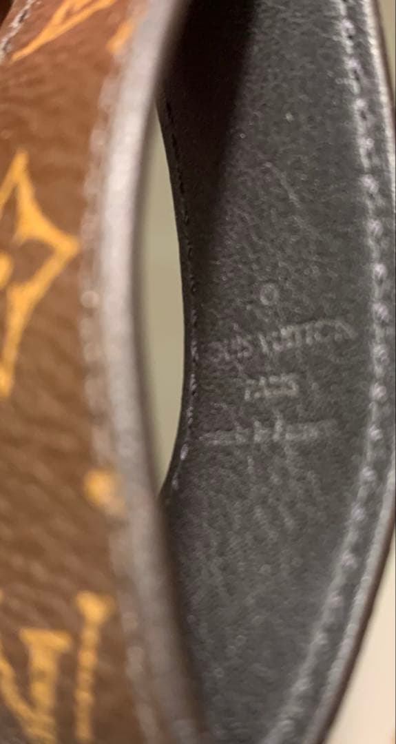 LOUIS VUITTON ドラゴンヌ　キーリング　モノグラム