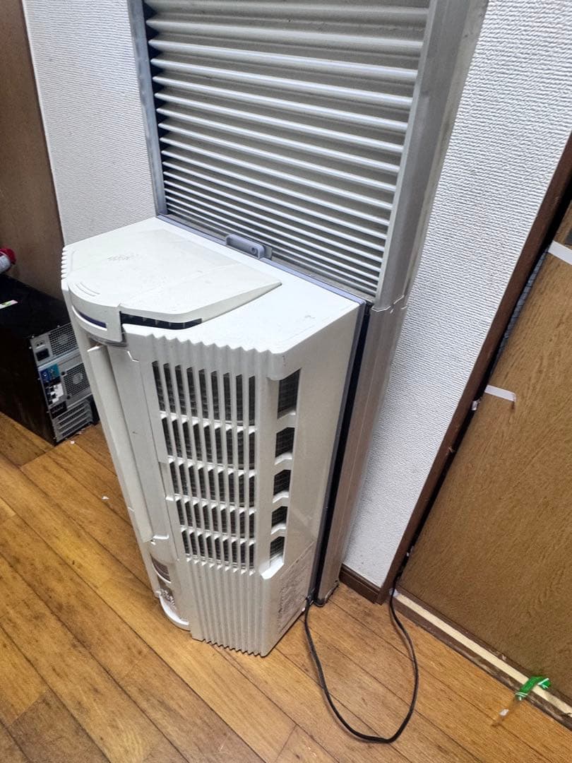 24時だけ！TOYOTOMI 窓用エアコン TIW-A18K リモコン付き枠付き