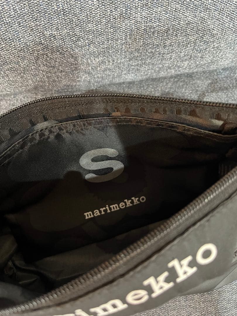 マリメッコ　Neat Crossbody Unikko S ショルダーバッグ