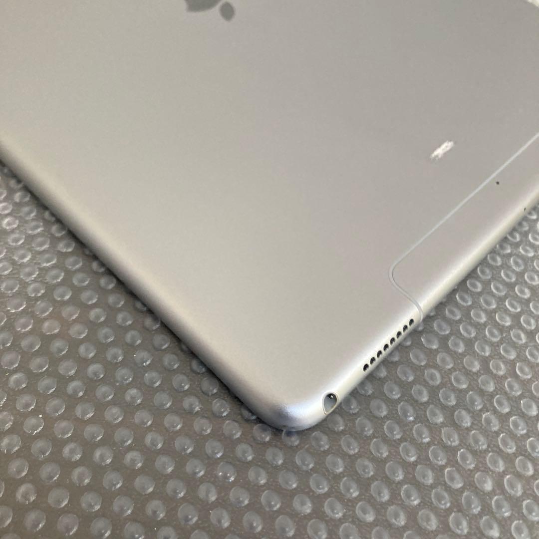 168 電池ほぼ新品☆iPad Pro 256GB 10.5インチ SIMフリー