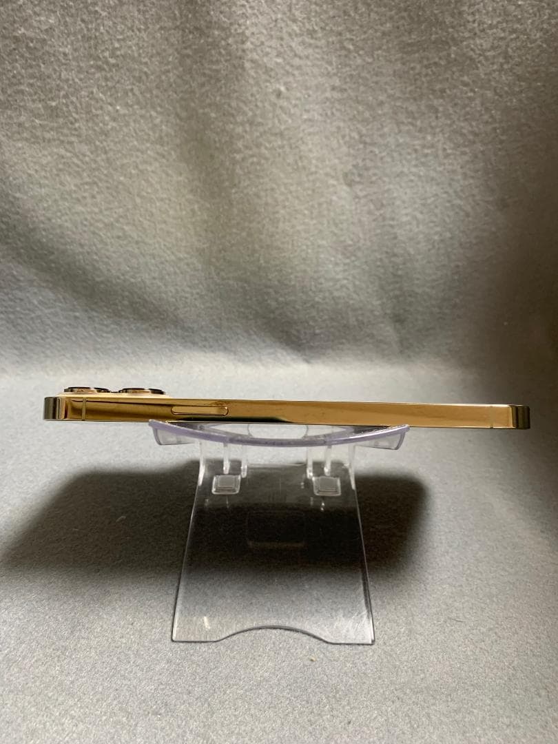 超美品　国内版　SIMフリー　iPhone13 Pro Max 1TB ゴールド