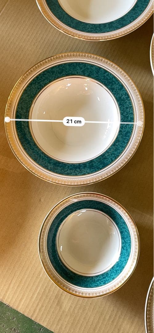 023ロイヤルドルトン プレートセット金彩　   未使用