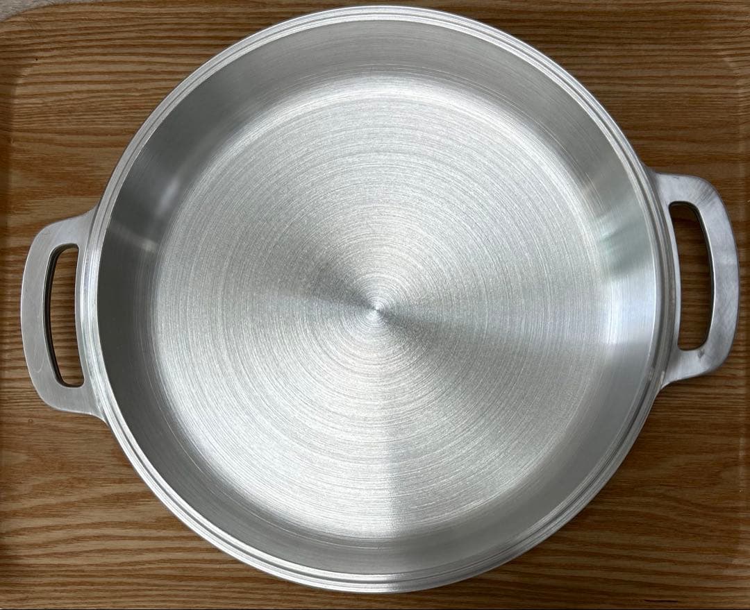 未使用　無水鍋　24cm　広島アルミニウム工業　IH非対応