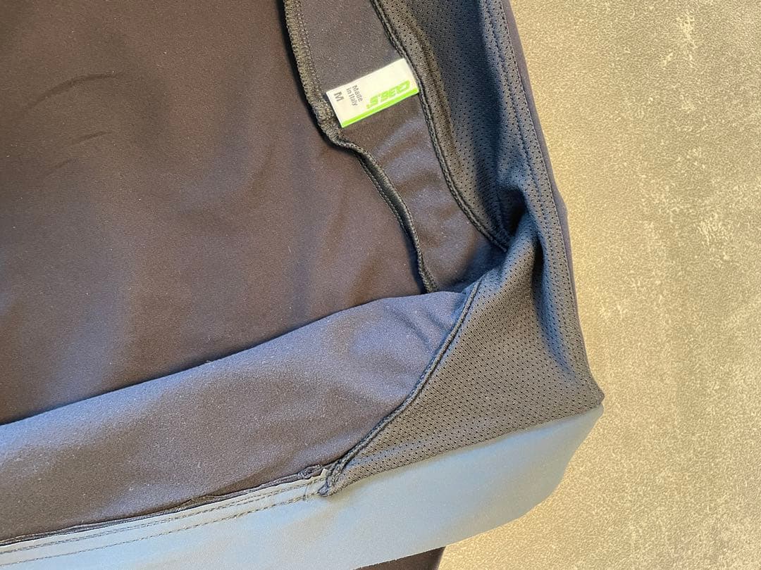 Q36.5 長袖ジャージ