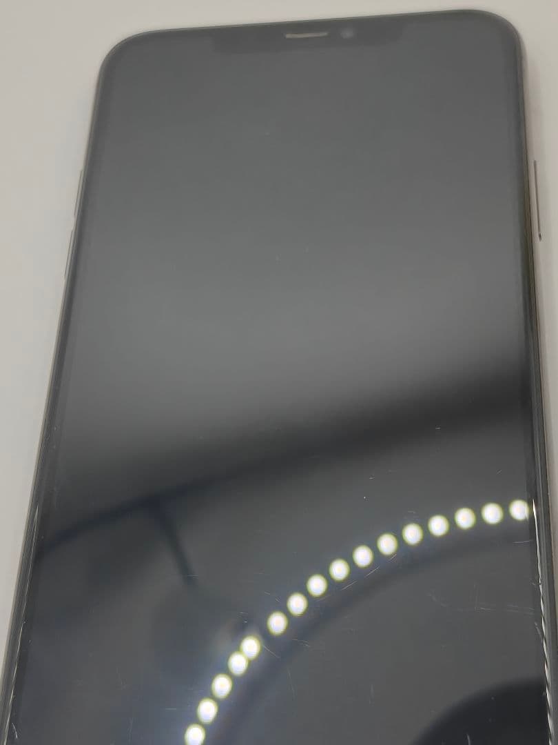 Apple iPhone 11 Pro max 64GB SIMロックあリ