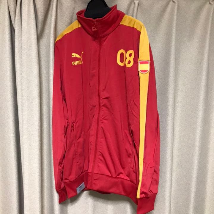 新品PUMA FOOTBALL ARCHIVES トラックジャケット スペイン