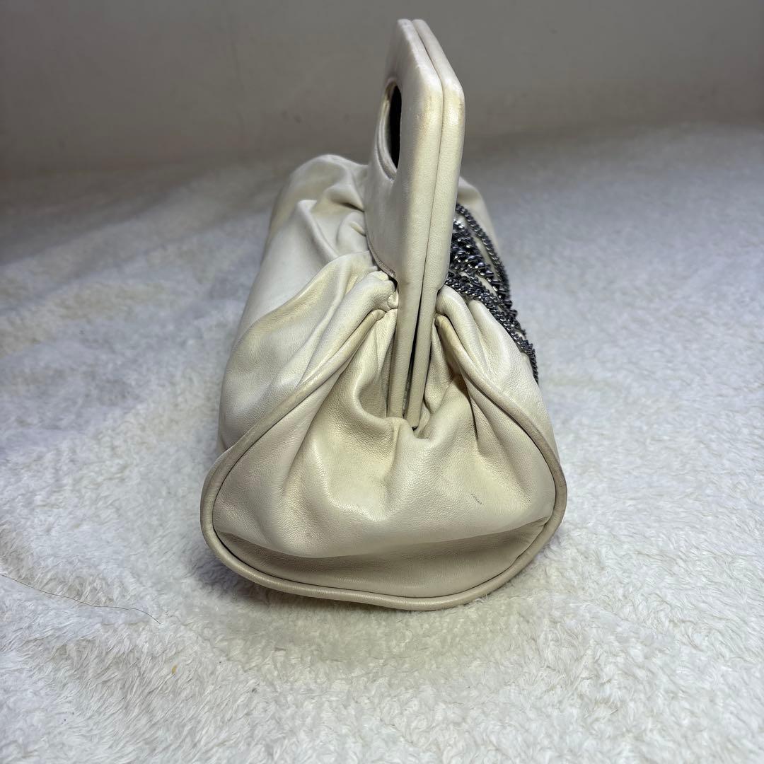 ホワイトレザー ハンドバッグ チェーン付き